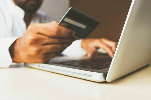 Quelles sont les options de financement pour les équipements technologiques ?